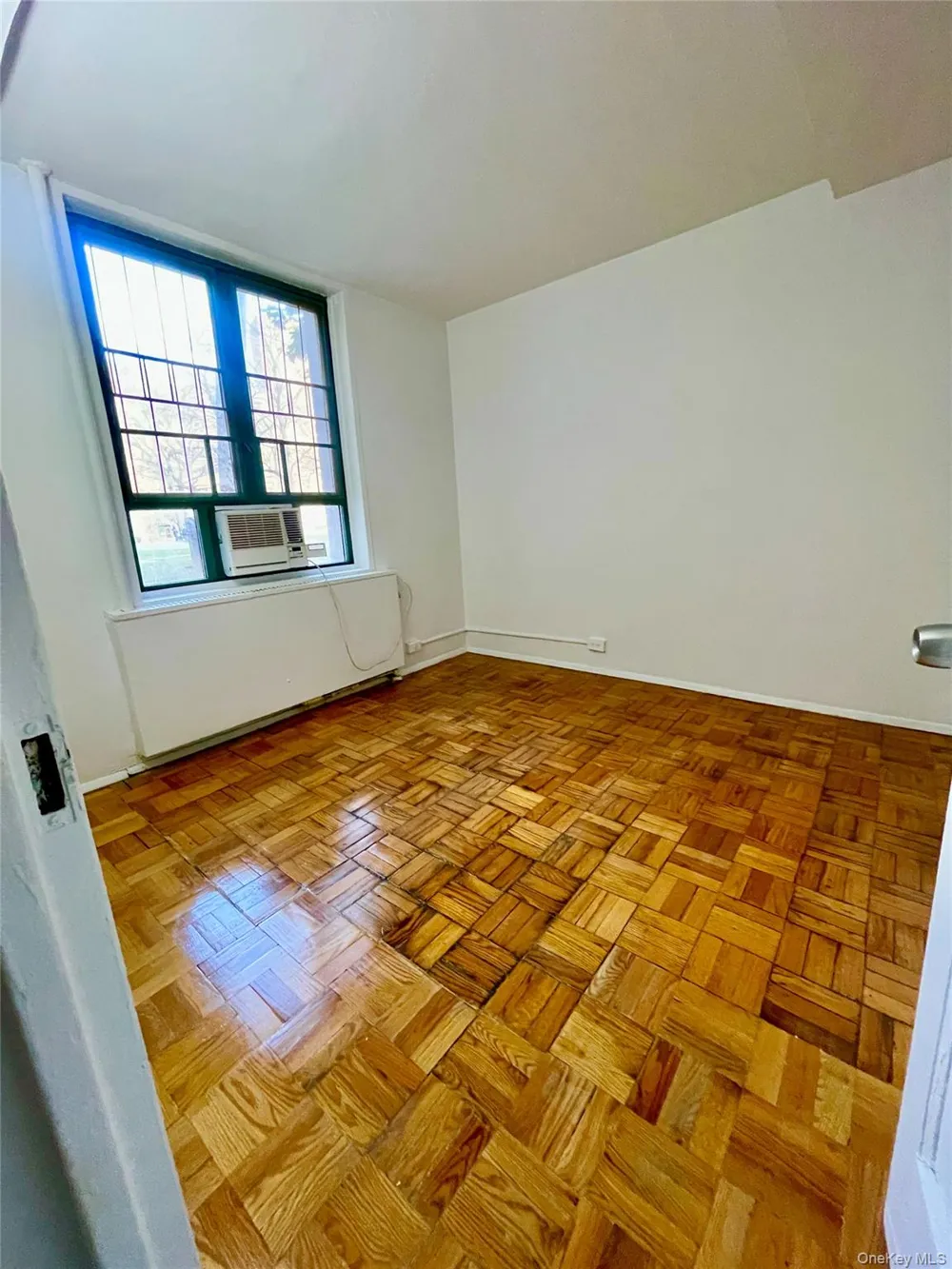 1594 Metropolitan Avenue #TD Bronx, NY 10462