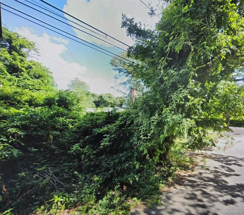 11 Cypress Street Wyandanch, NY 11798
