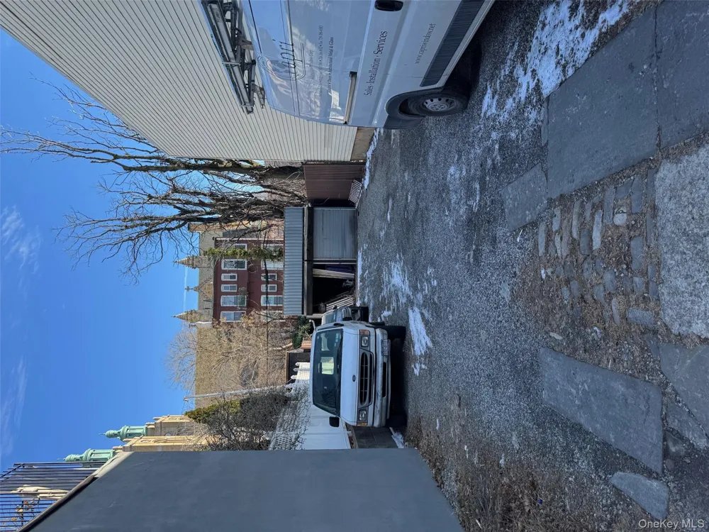 1822 Dekalb Avenue Ridgewood, NY 11385