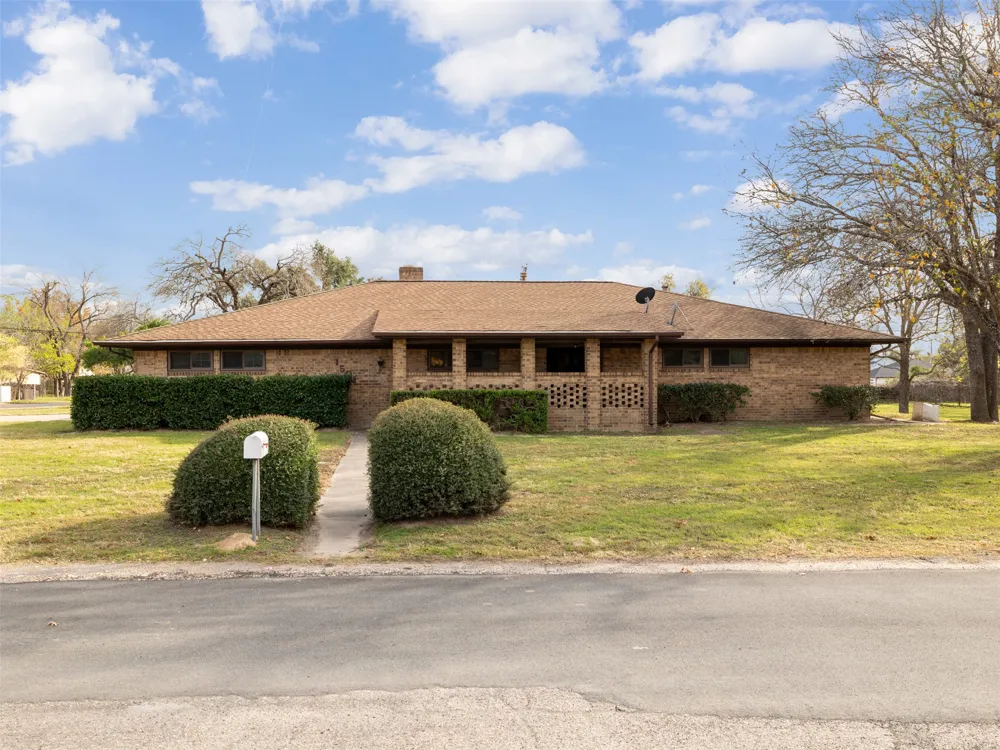 1501 Okelley Road Rockdale, TX 76567