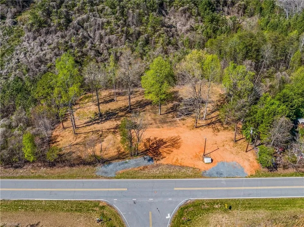 5236 NC Highway 89 W Westfield, NC 27053
