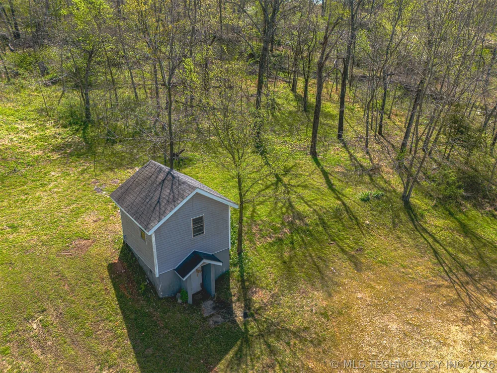 20045 County Road 502 Colcord, OK 74338