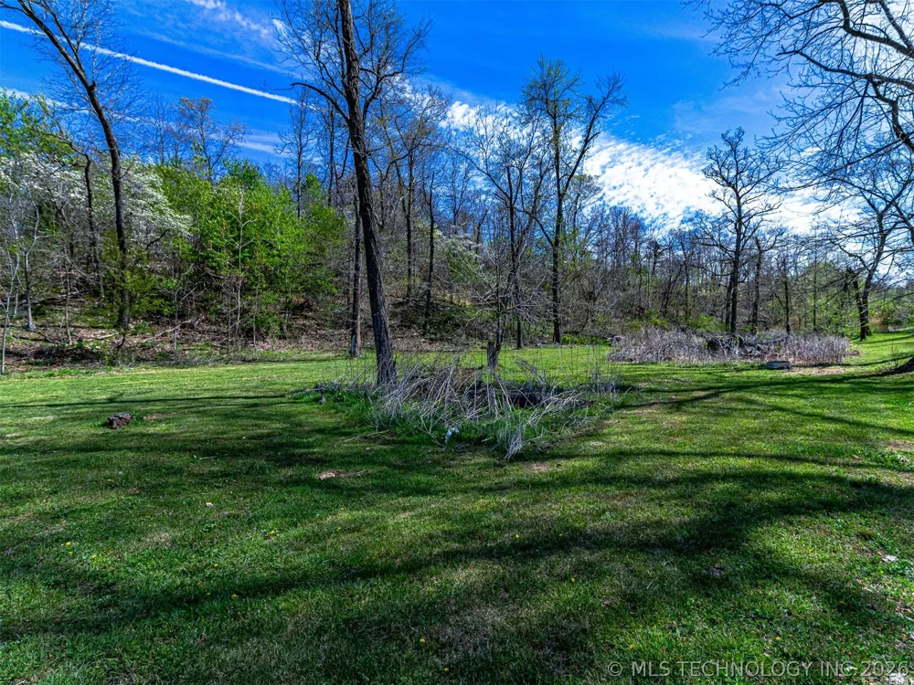 20045 County Road 502 Colcord, OK 74338