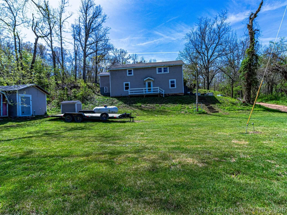 20045 County Road 502 Colcord, OK 74338