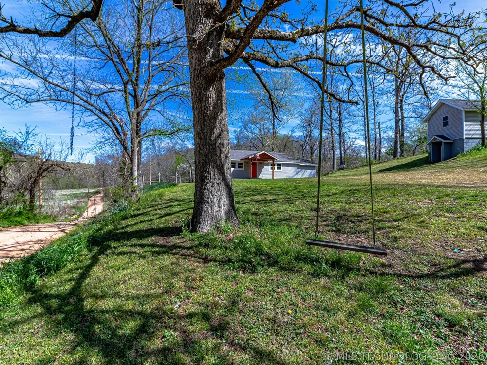 20045 County Road 502 Colcord, OK 74338