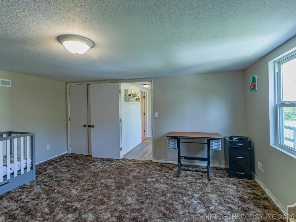 20045 County Road 502 Colcord, OK 74338