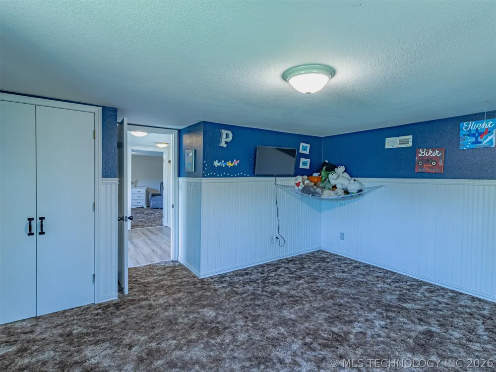20045 County Road 502 Colcord, OK 74338