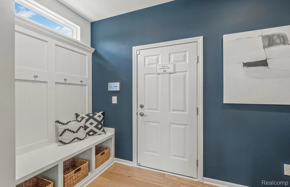 635 Gretchen Lane Saline City, MI 48176