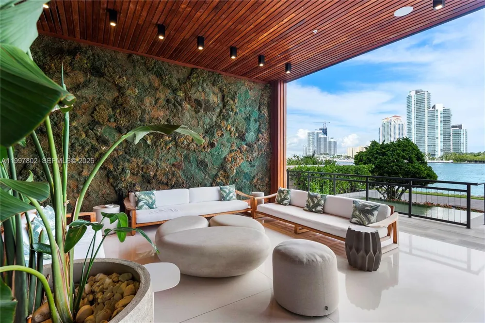 6882 Fisher Island Dr #6882 Miami Beach, FL 33109