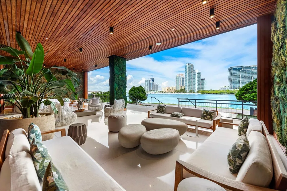 6882 Fisher Island Dr #6882 Miami Beach, FL 33109