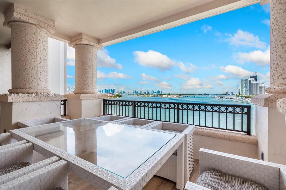 6882 Fisher Island Dr #6882 Miami Beach, FL 33109