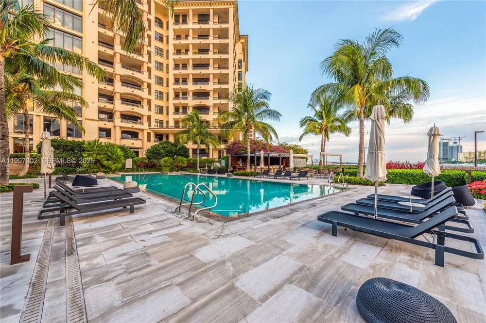 6882 Fisher Island Dr #6882 Miami Beach, FL 33109