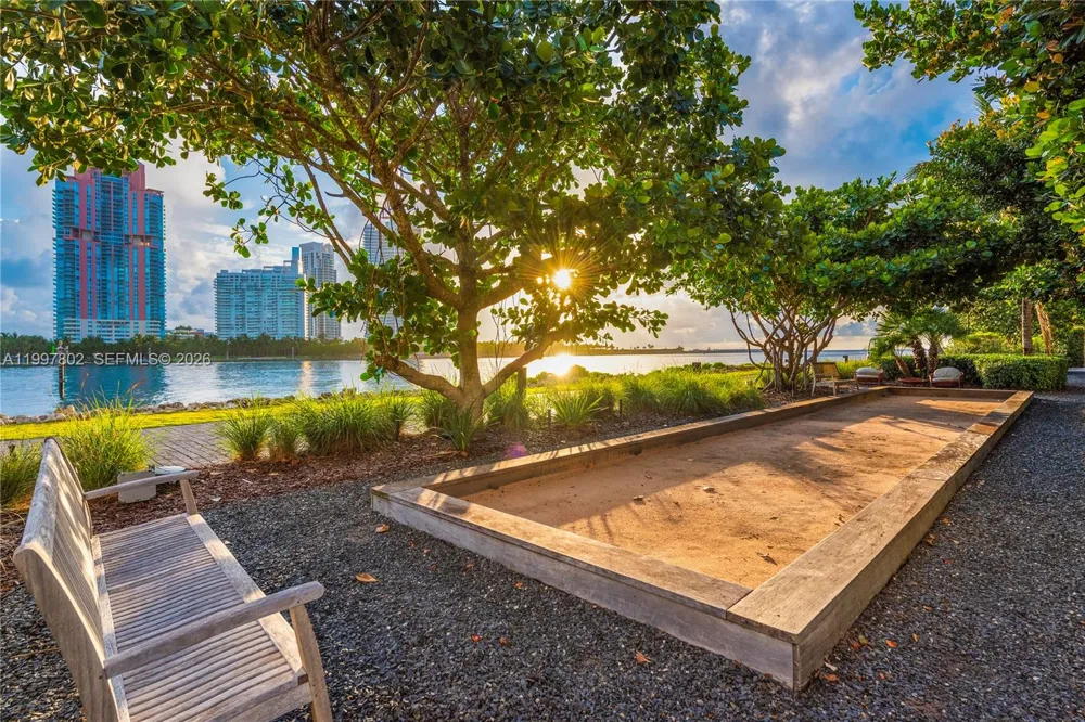 6882 Fisher Island Dr #6882 Miami Beach, FL 33109
