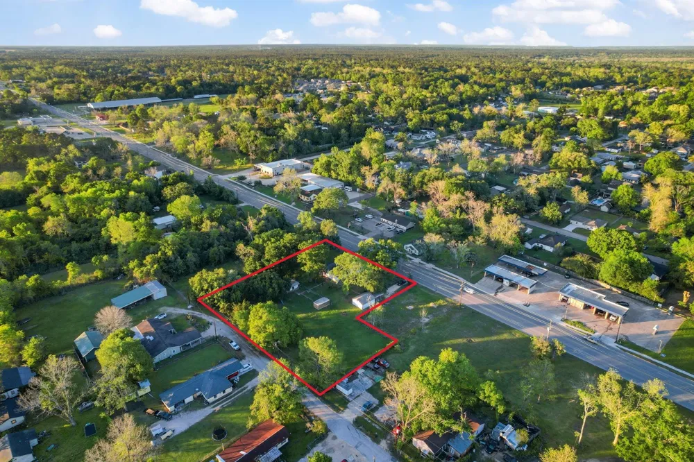804 N Cleveland Dayton, TX 77535
