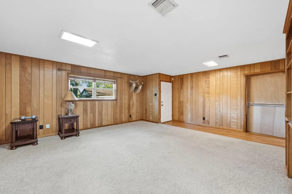 804 N Cleveland Dayton, TX 77535