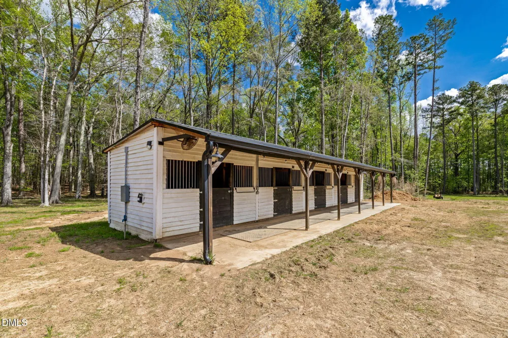 8660 Nc Hwy 96 Oxford, NC 27565