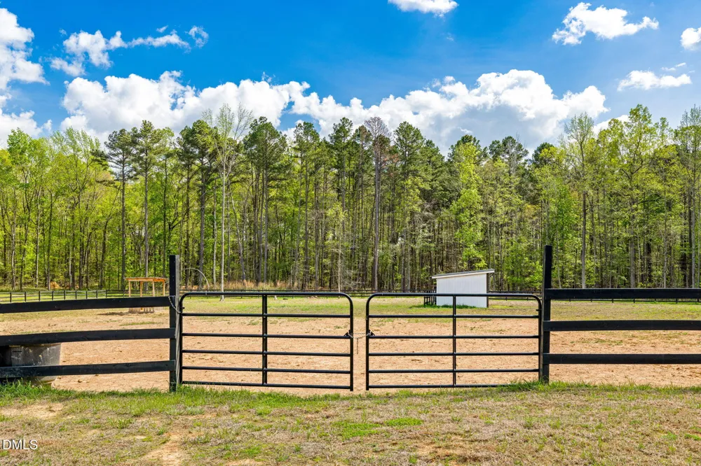 8660 Nc Hwy 96 Oxford, NC 27565