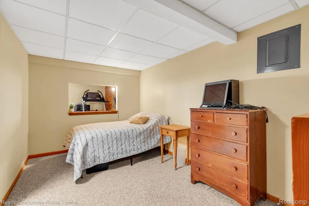 7214 2nd Street Burtchville Township, MI 48059