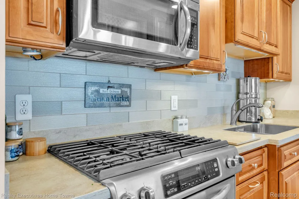 7214 2nd Street Burtchville Township, MI 48059