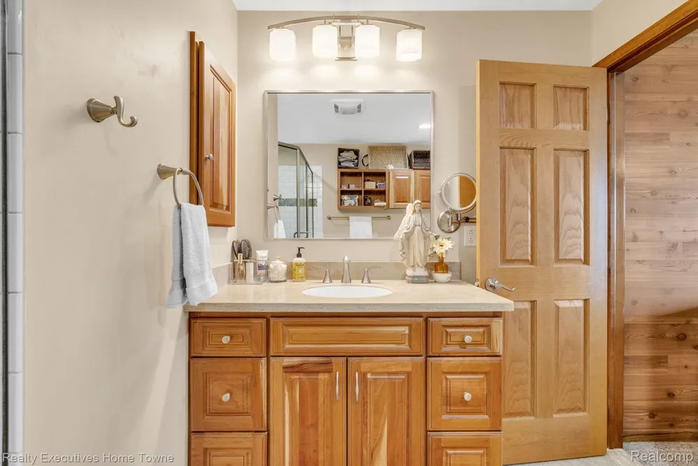 7214 2nd Street Burtchville Township, MI 48059