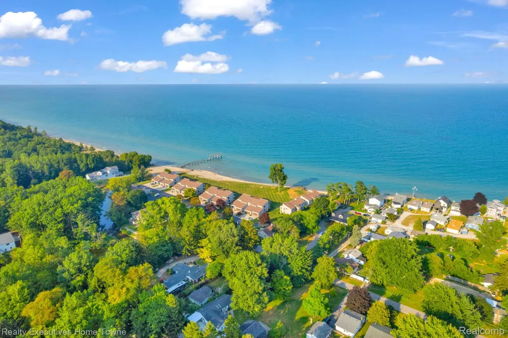 7214 2nd Street Burtchville Township, MI 48059