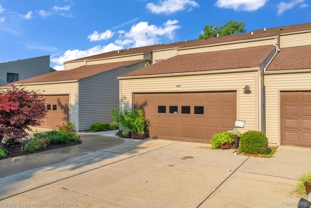 7214 2nd Street Burtchville Township, MI 48059