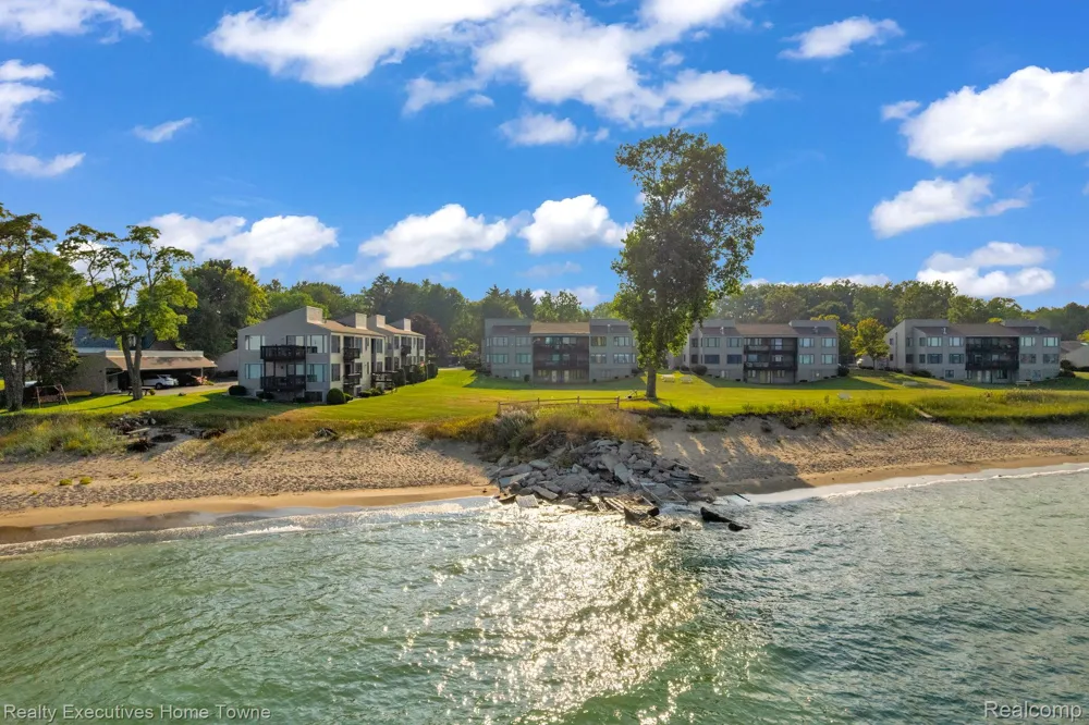 7214 2nd Street Burtchville Township, MI 48059