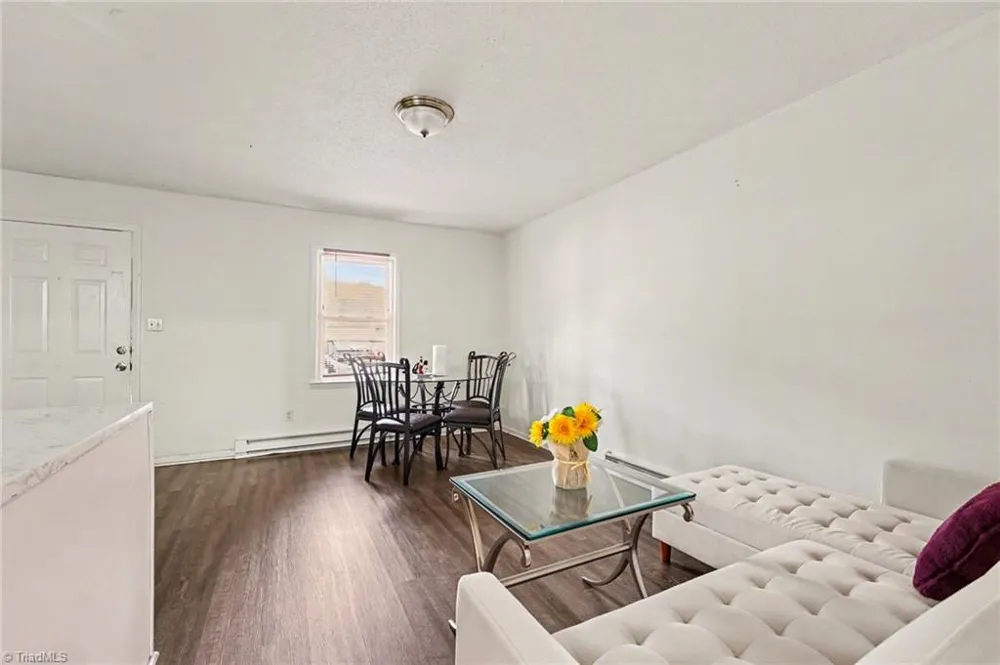 1954 Lakeview Road Asheboro, NC 27203