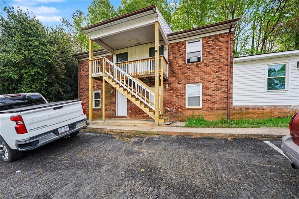 1954 Lakeview Road Asheboro, NC 27203