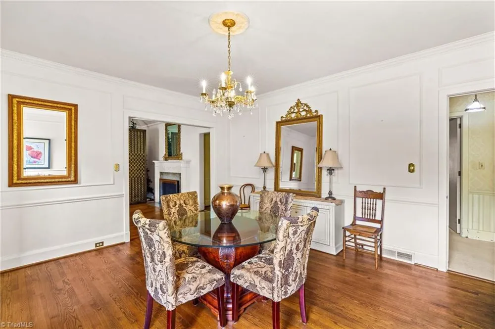 725 Mocksville Avenue Salisbury, NC 28144