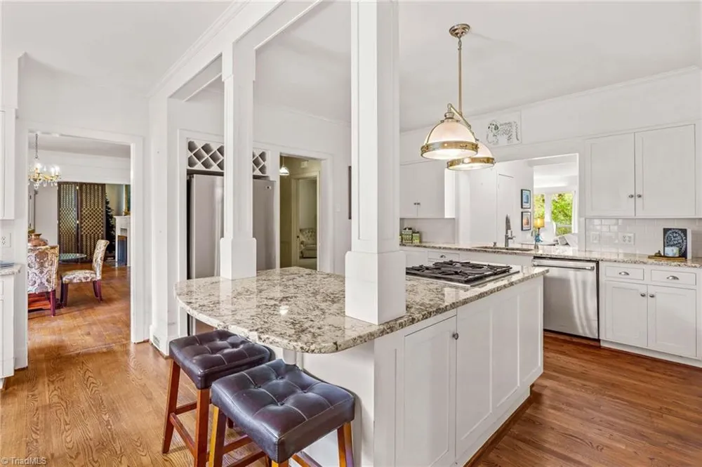 725 Mocksville Avenue Salisbury, NC 28144
