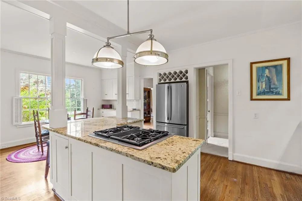 725 Mocksville Avenue Salisbury, NC 28144