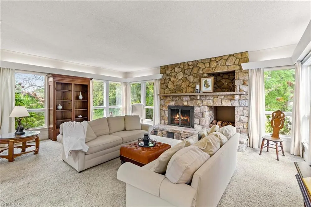725 Mocksville Avenue Salisbury, NC 28144
