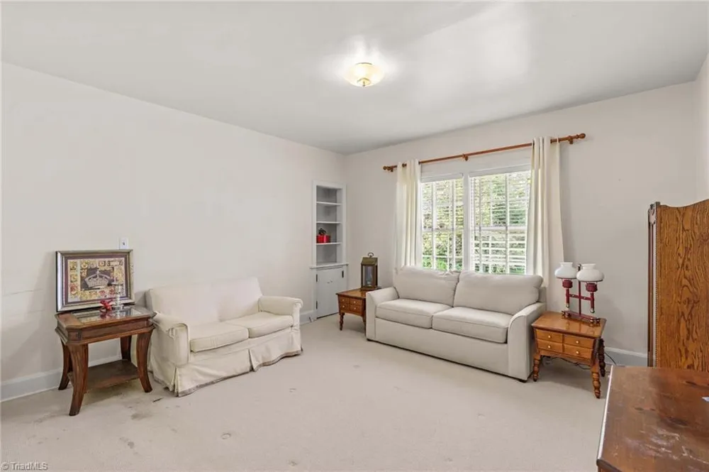 725 Mocksville Avenue Salisbury, NC 28144