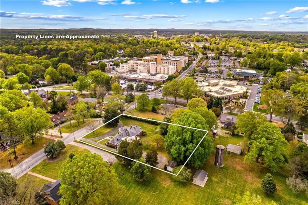 725 Mocksville Avenue Salisbury, NC 28144