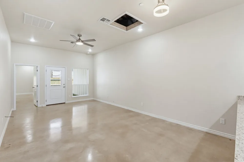 410 W Avenue C Copperas Cove, TX 76522