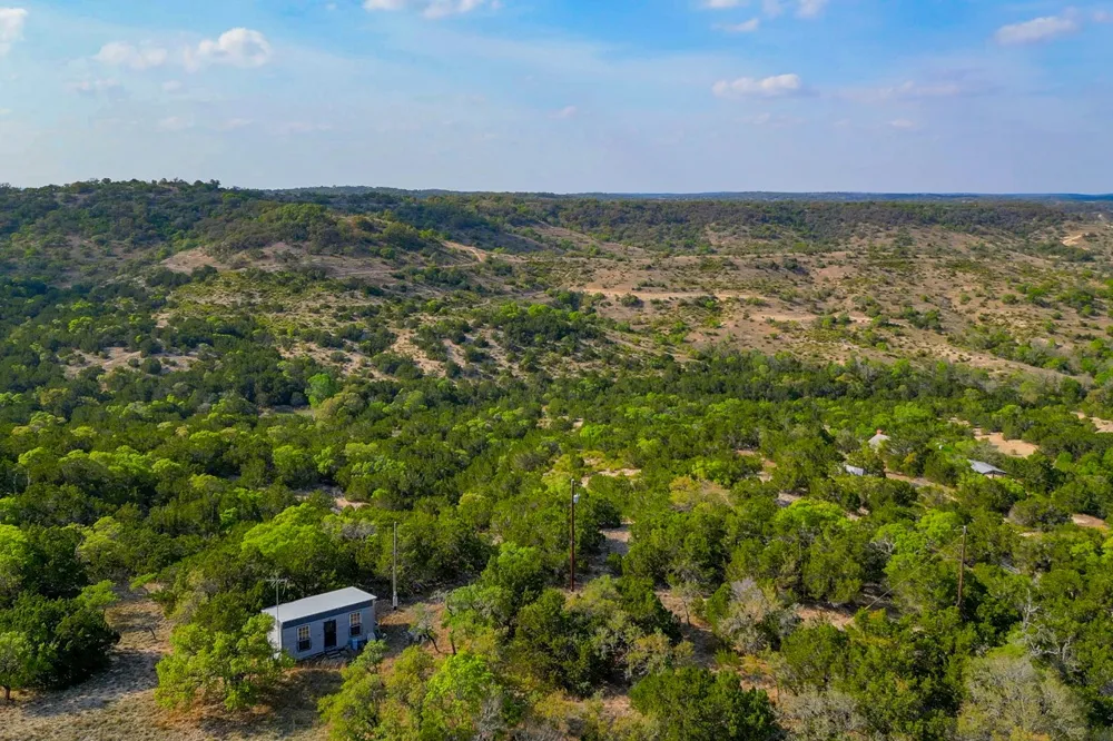 218 Saddle Wood Trail Comfort, TX 78013
