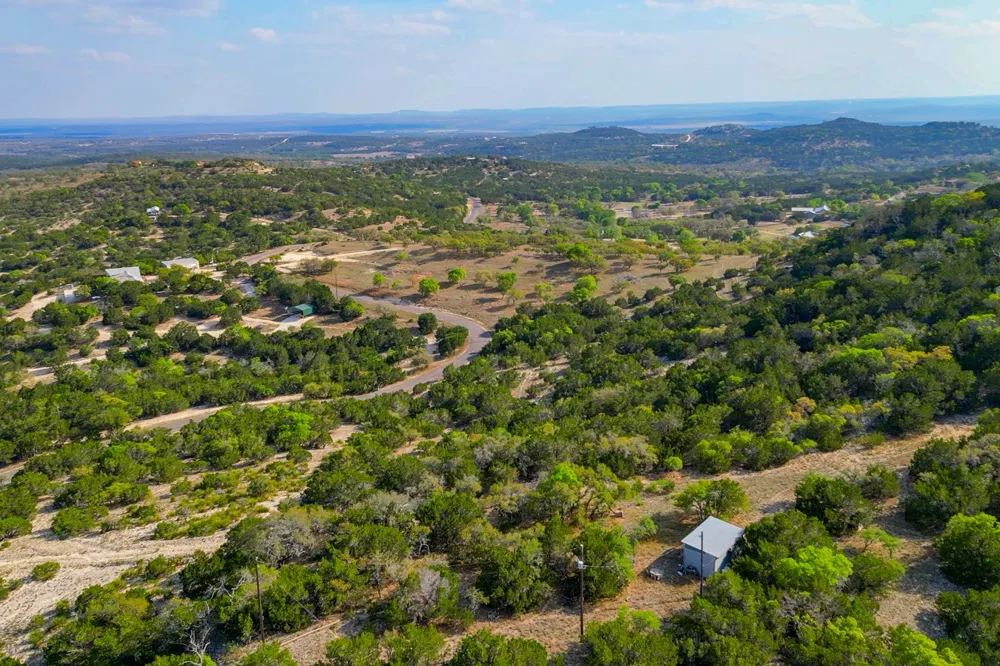 218 Saddle Wood Trail Comfort, TX 78013