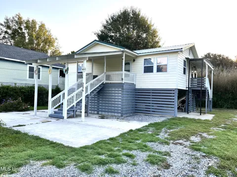 206 Gulf Drive