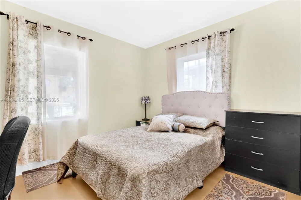6133 SW 62nd Ter South Miami, FL 33143