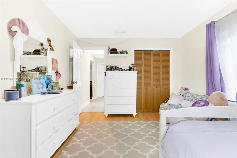 6133 SW 62nd Ter South Miami, FL 33143