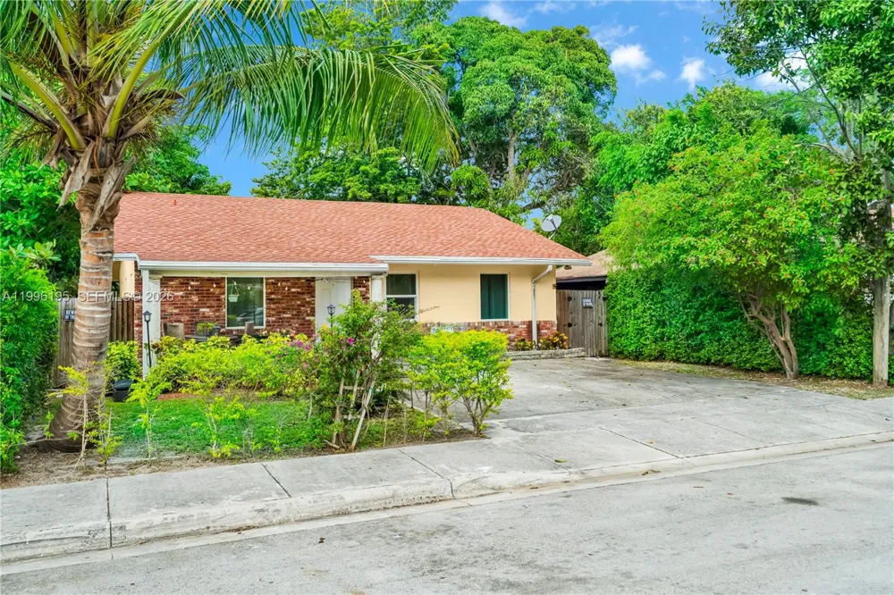 6133 SW 62nd Ter South Miami, FL 33143