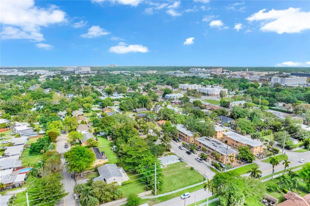 6133 SW 62nd Ter South Miami, FL 33143