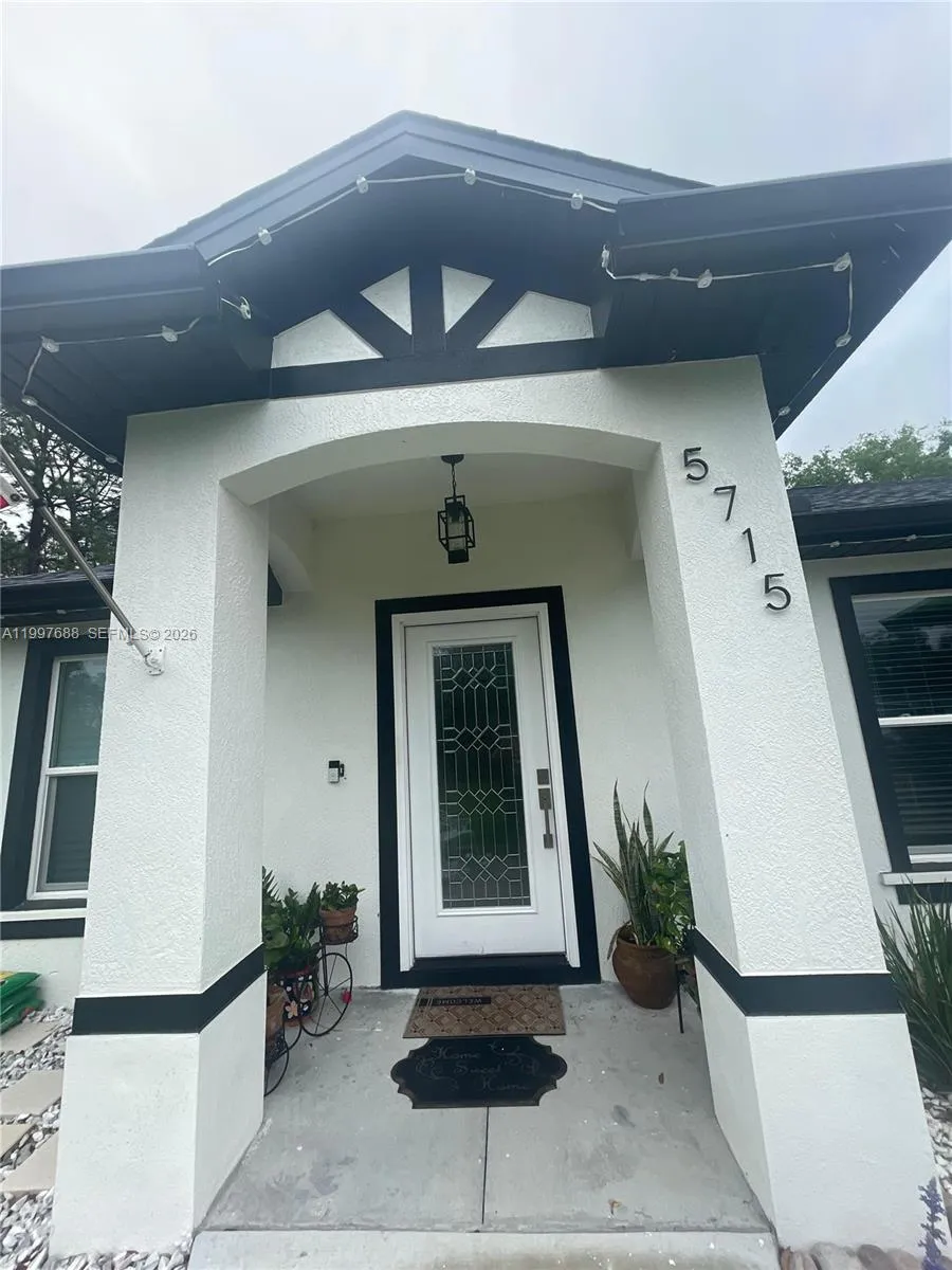 5715 Pl ocala, FL 34473