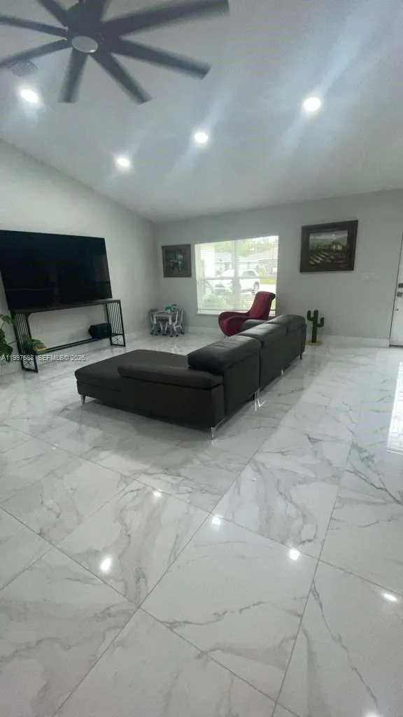 5715 Pl ocala, FL 34473