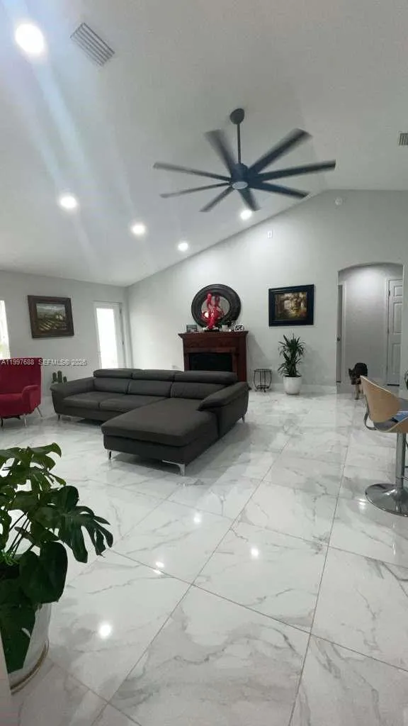 5715 Pl ocala, FL 34473