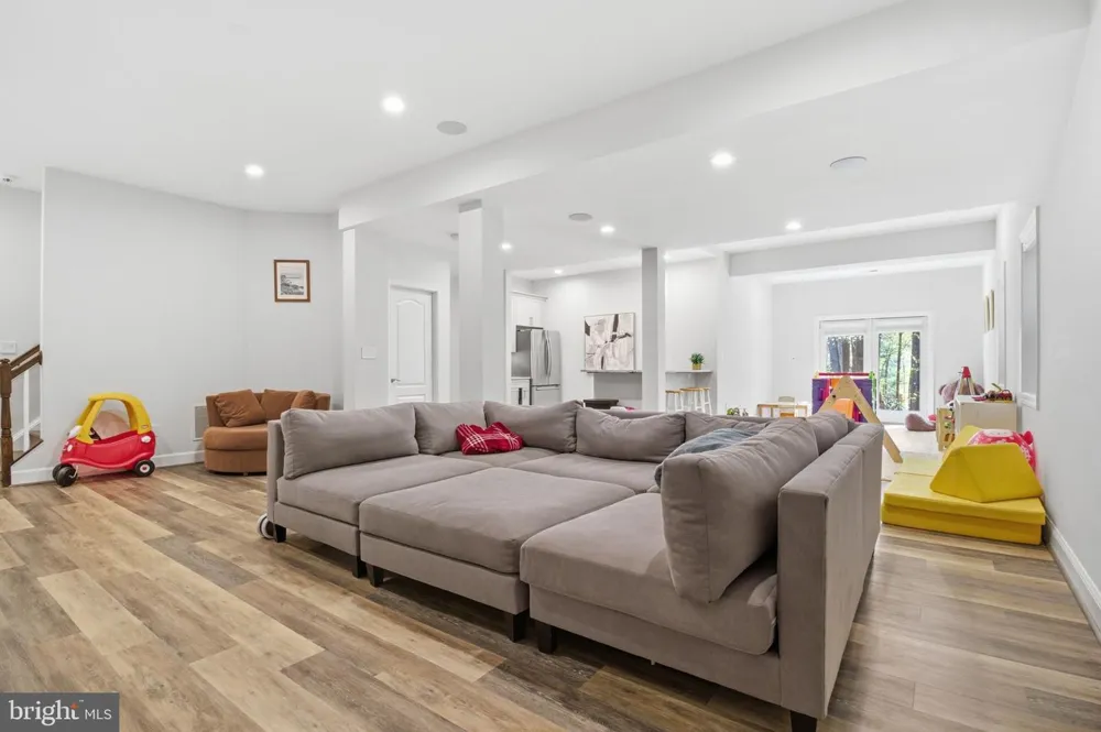 9703 MILL RACE ESTATES DRIVE Vienna, VA 22182