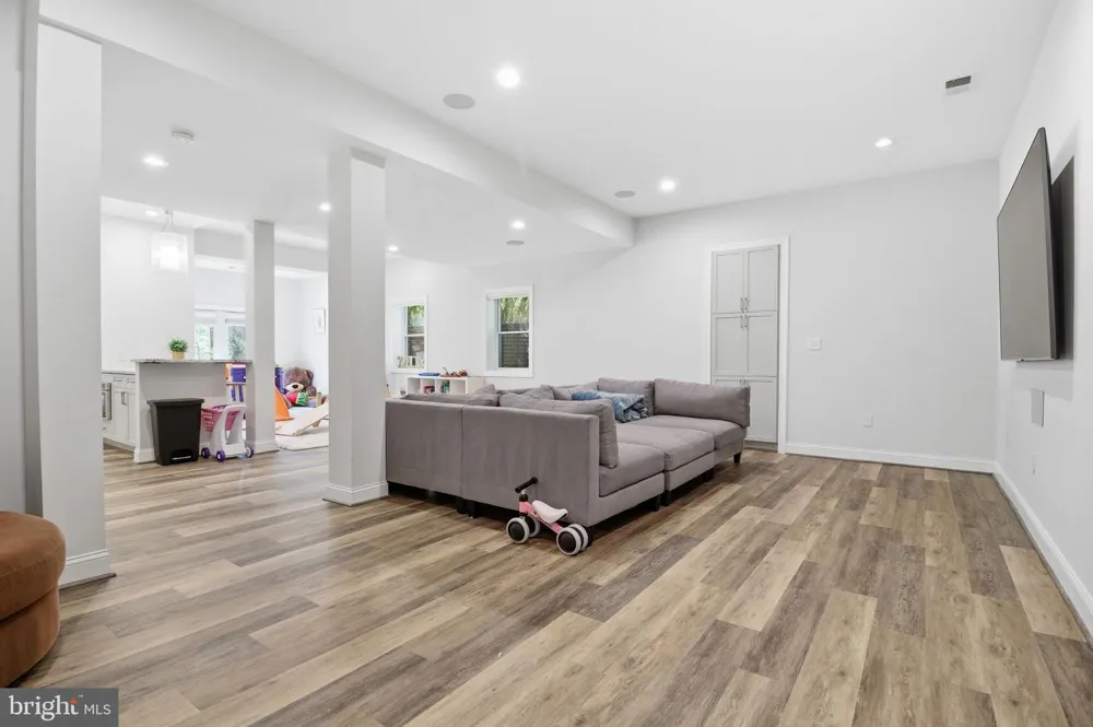 9703 MILL RACE ESTATES DRIVE Vienna, VA 22182