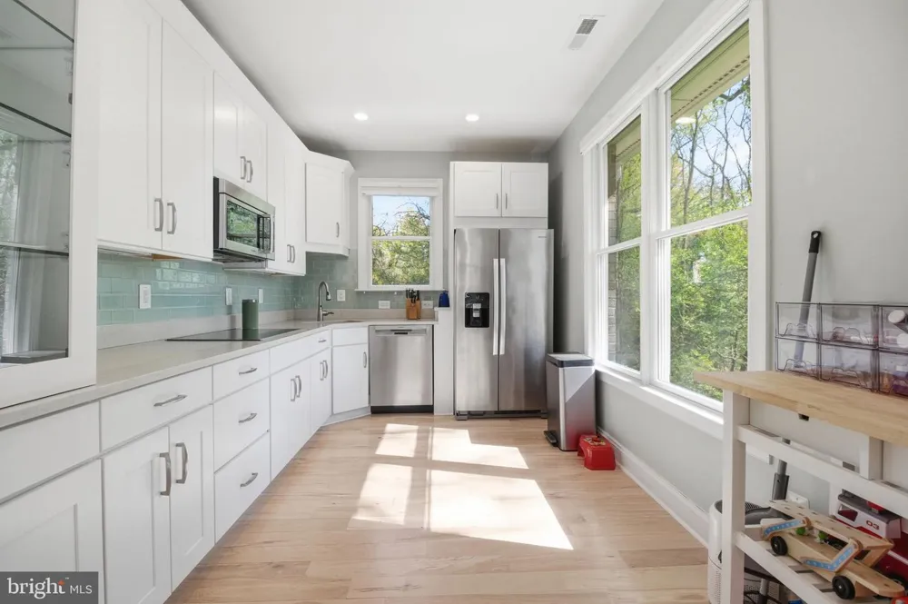 9703 MILL RACE ESTATES DRIVE Vienna, VA 22182