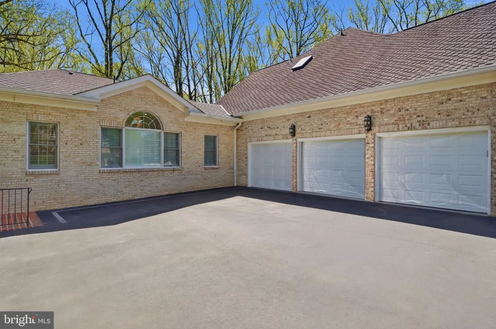 9703 MILL RACE ESTATES DRIVE Vienna, VA 22182